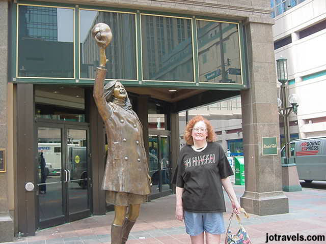 Mary Tyler Moore statue, downtown Minneapolis